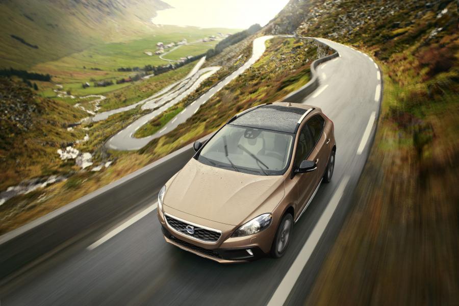  Volvo V40 Cross Country 2012 года  (фото 26 из 29)